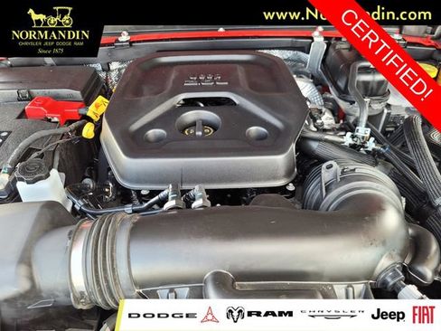 Certified 2025 Jeep Wrangler Unlimited Sahara AWD/4WD image 20