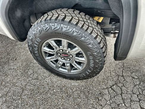 New 2026 GMC Sierra 1500 AT4X AWD/4WD image 12