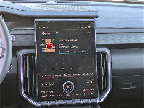 New 2026 GMC Acadia Elevation FWD image 22