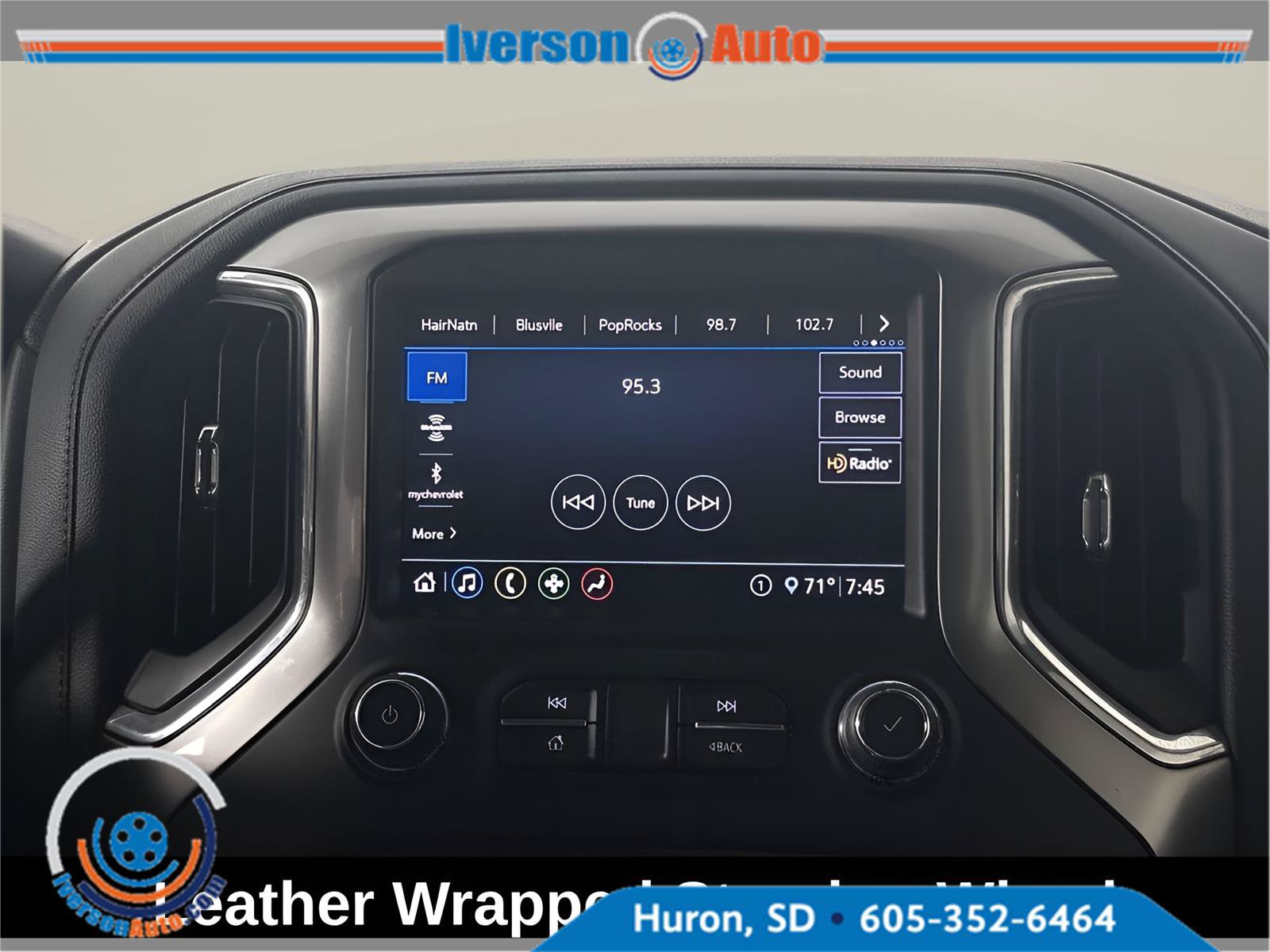 Used 2020 Chevrolet Silverado 1500 RST w/ Rally Edition AWD/4WD image 24