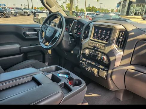 Used 2024 Chevrolet Silverado 1500 Custom Trail Boss w/ Turbomax Blackout Package AWD/4WD image 18