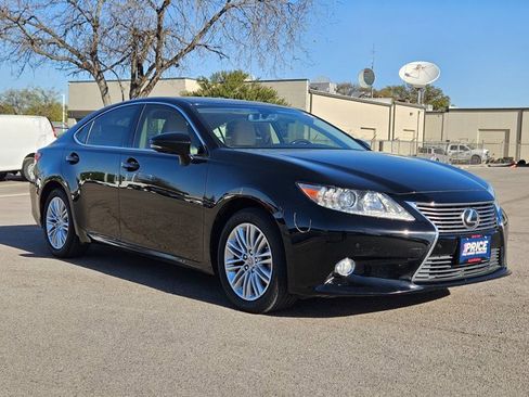Used 2013 Lexus ES 350 w/ Luxury Pkg image 3