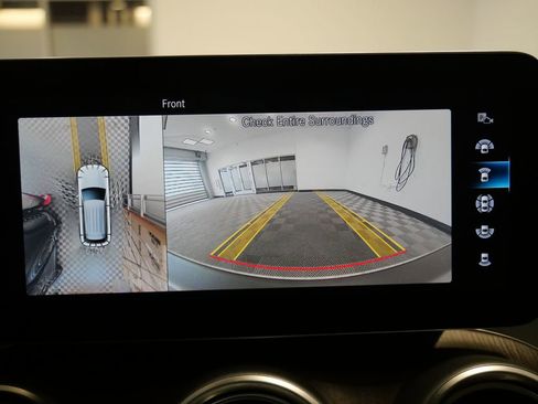 Used 2022 Mercedes-Benz GLC 300 GLC 300 image 22