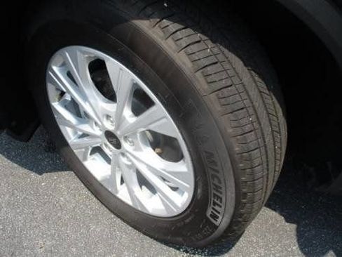 Used 2024 Ford Escape Active image 10