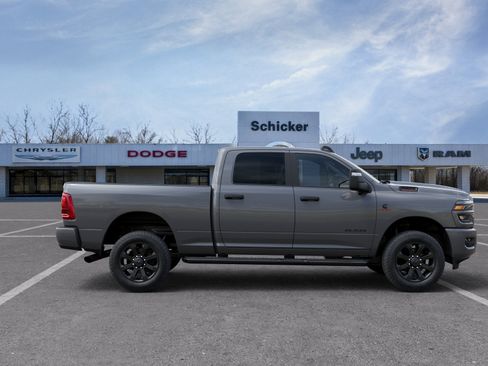 New 2026 RAM 3500 Big Horn AWD/4WD image 43
