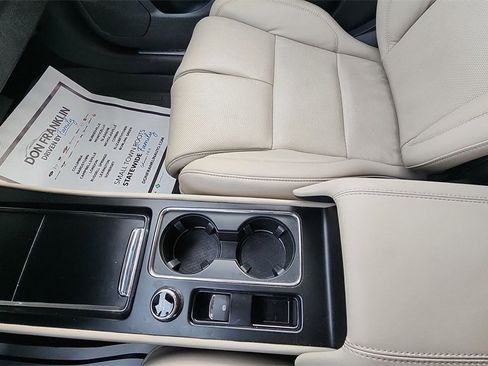 Used 2025 Lincoln Corsair Reserve w/ Equipment Group 202A image 25