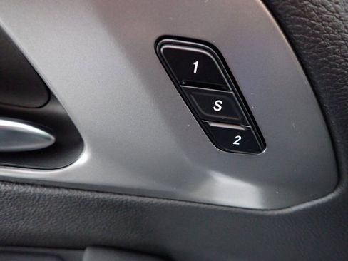 New 2026 Chrysler Pacifica Select image 2