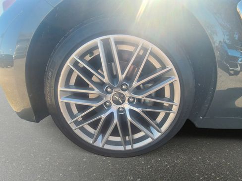 Used 2021 Genesis G70 2.0T image 8