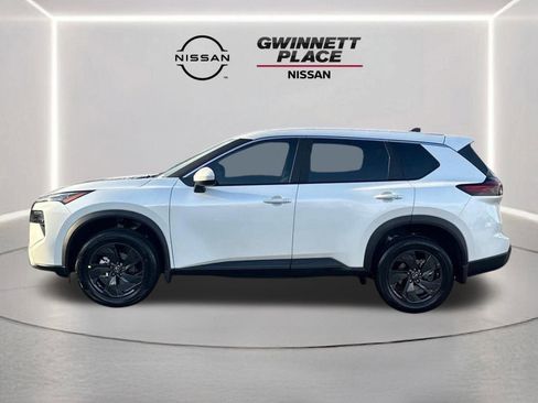 New 2026 Nissan Rogue SV FWD image 8