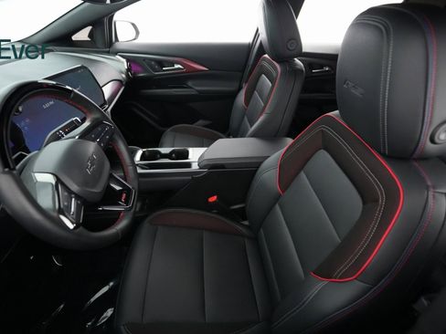 Used 2024 Chevrolet Equinox EV RS image 7