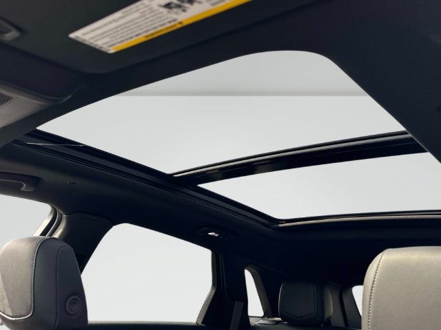 New 2026 Cadillac XT5 Premium Luxury AWD/4WD image 9