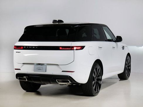 New 2026 Land Rover Range Rover Sport Dynamic SE AWD/4WD image 2