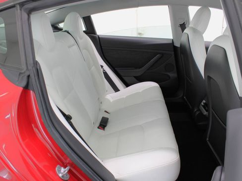Used 2021 Tesla Model 3 Standard Range Plus RWD image 40