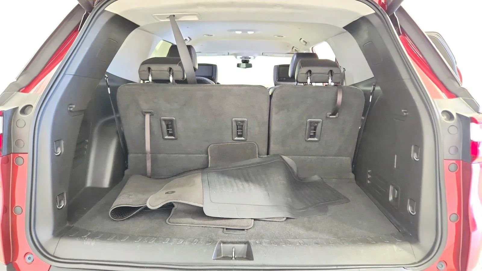 Used 2019 Chevrolet Traverse LT w/ LT Premium Package AWD/4WD image 38