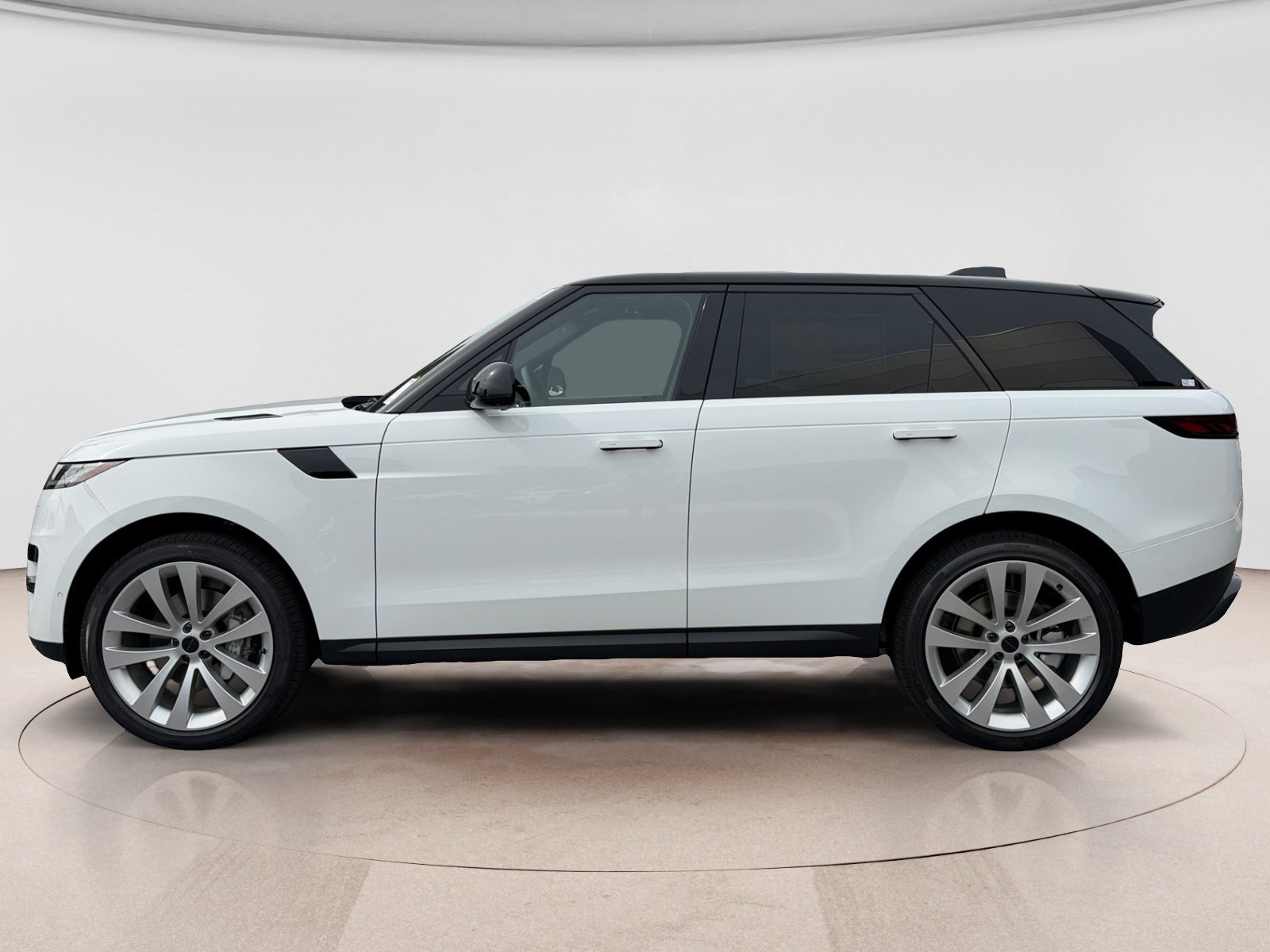 New 2027 Land Rover Range Rover Sport SE AWD/4WD image 2