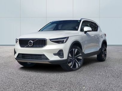 Used 2025 Volvo XC40 B5 Ultra w/ Protection Package Premier