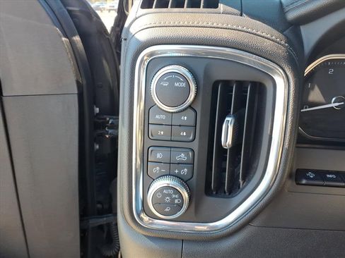 Used 2020 GMC Sierra 2500 Denali w/ Denali Ultimate Package image 22