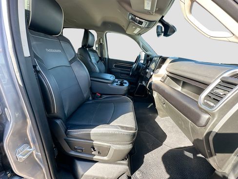 Used 2024 RAM 2500 Laramie image 32