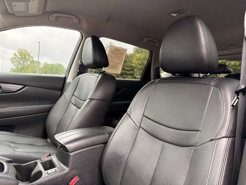 Used 2017 Nissan Rogue SL AWD/4WD image 16