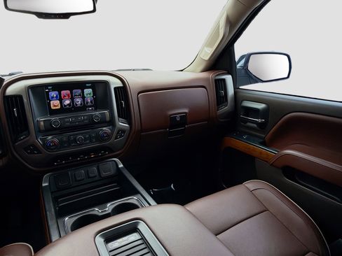 Used 2018 Chevrolet Silverado 1500 High Country AWD/4WD image 19