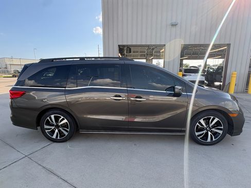 Used 2020 Honda Odyssey Elite image 9