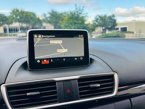 Used 2015 MAZDA MAZDA3 i Touring w/ Technology Package FWD image 13