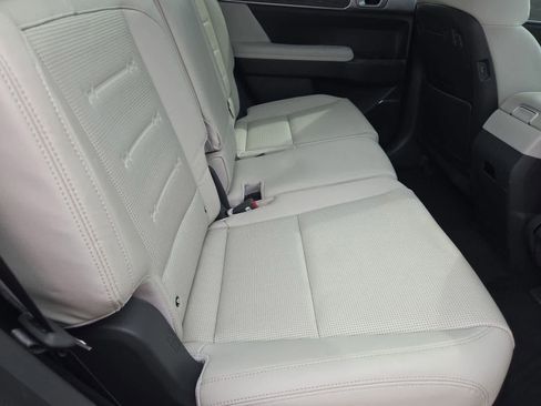 Used 2025 Hyundai Santa Fe Limited FWD image 19