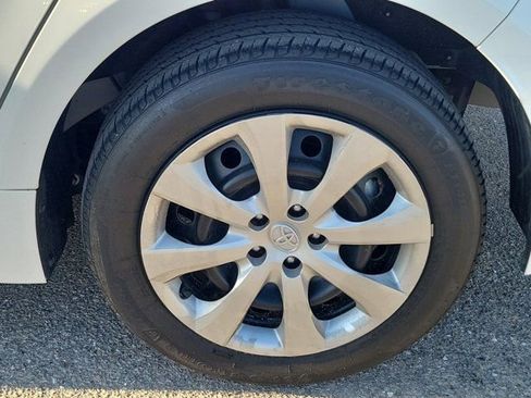 Used 2024 Toyota Corolla LE image 11