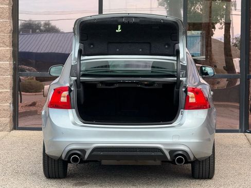 Used 2017 Volvo S60 T5 Dynamic w/ Vision Package image 31