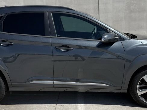 Used 2021 Hyundai Kona Limited image 3