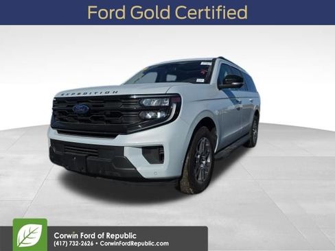 Used 2025 Ford Expedition Max Active image 1