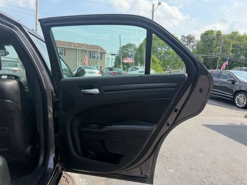Used 2015 Chrysler 300 S AWD/4WD image 23