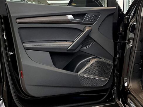 Used 2023 Audi Q5 2.0T Premium Plus w/ Premium Plus Package image 21