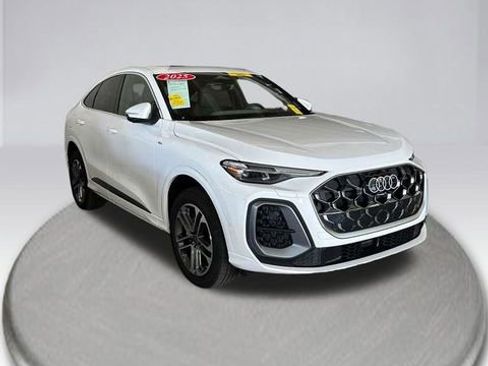 Used 2025 Audi Q5 Premium Plus AWD/4WD image 1