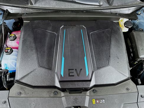 Used 2024 Hyundai Ioniq 5 SEL image 33