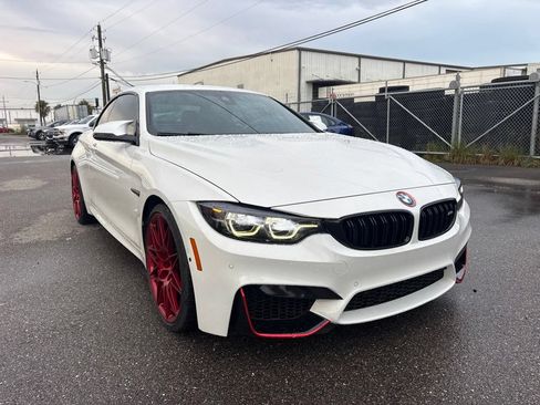 Used 2018 BMW M4 Convertible RWD image 1