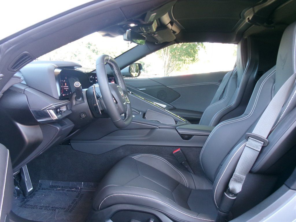 Used 2024 Chevrolet Corvette Stingray Coupe w/ Z51 Performance Package RWD image 12