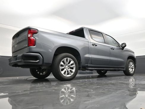 Used 2022 Chevrolet Silverado 1500 Custom RWD image 24