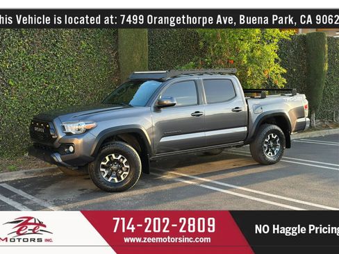 Used 2022 Toyota Tacoma TRD Off-Road image 13