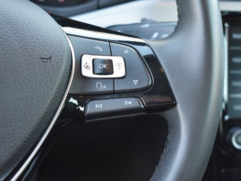 Used 2021 Volkswagen Passat 2.0T SE image 14