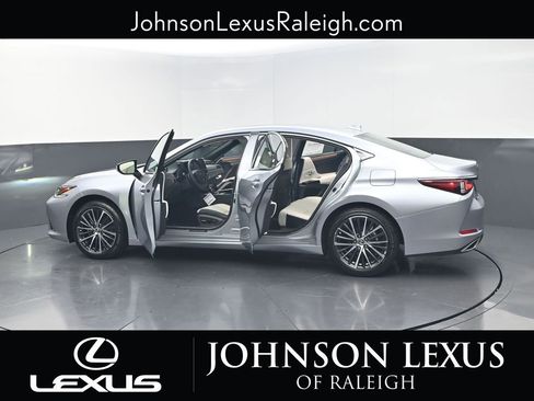 New 2025 Lexus ES 350 w/ Premium Package image 37
