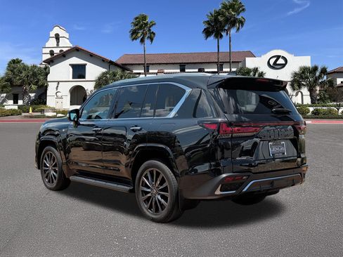 Used 2025 Lexus LX 700h F Sport AWD/4WD image 4