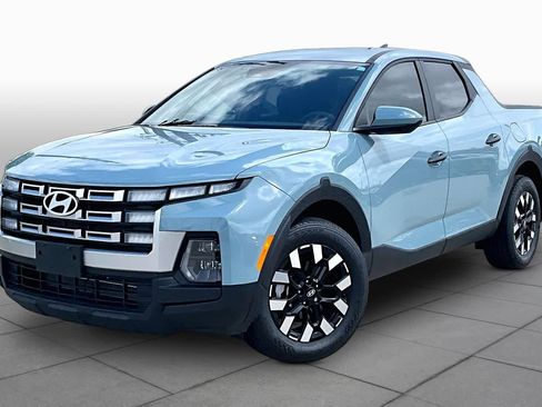 Certified 2025 Hyundai Santa Cruz SE image 1