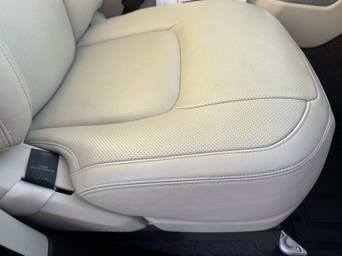 Used 2022 Land Rover Range Rover Westminster Edition image 12