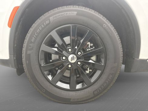 Used 2024 Dodge Durango SXT AWD/4WD image 23