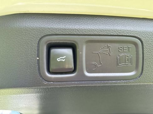 Used 2024 Lincoln Navigator L Reserve AWD/4WD image 18