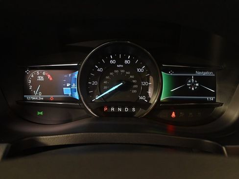 Used 2016 Ford Explorer XLT w/ Equipment Group 202A AWD/4WD image 24