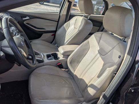Used 2012 Ford Focus SEL image 13