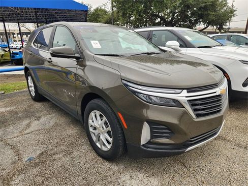 Used 2023 Chevrolet Equinox LT image 1