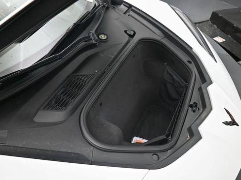 Used 2022 Chevrolet Corvette Stingray Premium Cpe w/ Z51 Performance Package RWD image 30